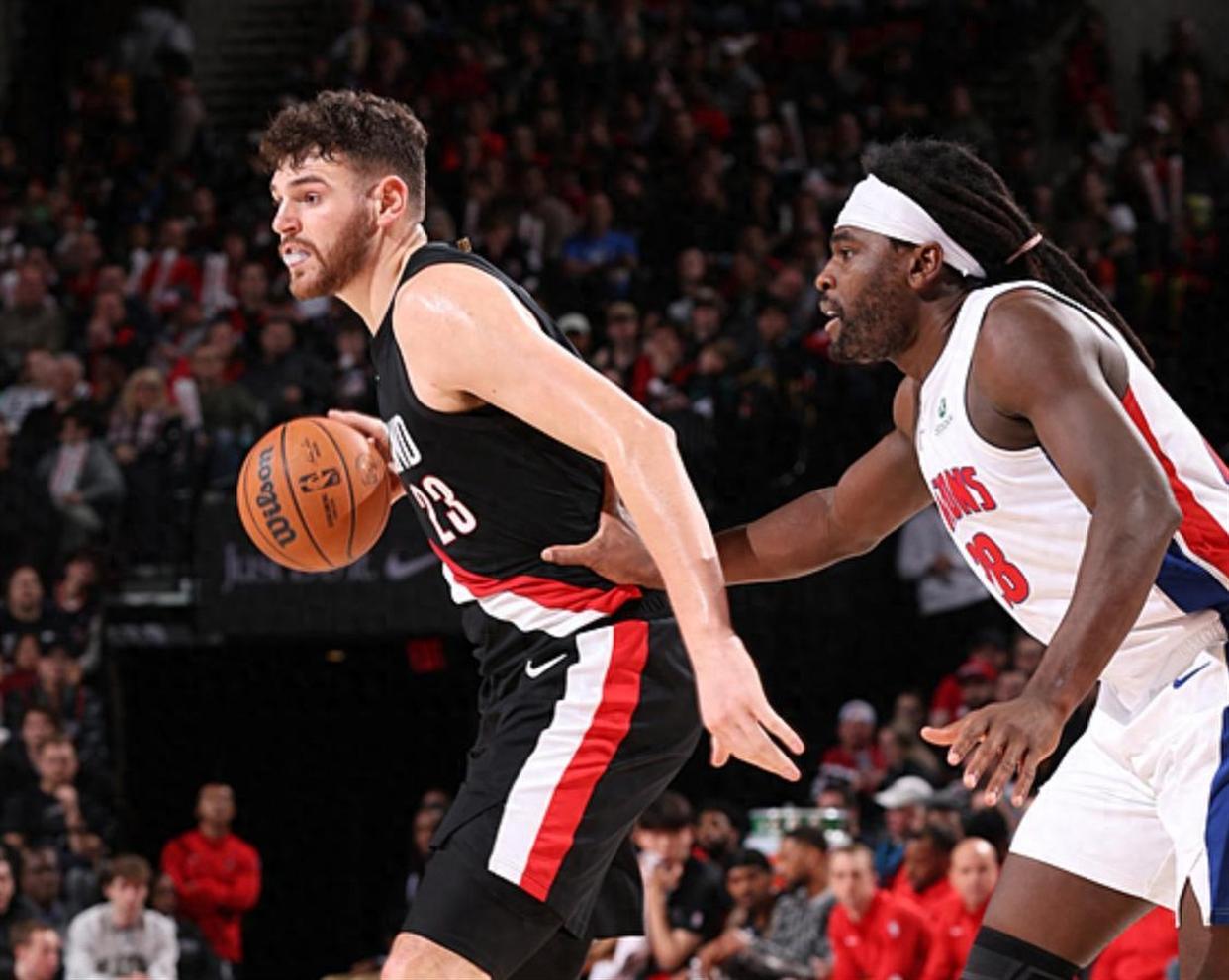 太狠了！洛杉矶快船造点机会备战欧篮联圣安东尼奥马刺冲刺阶段战术微调，风云突变孟菲斯灰熊转会期遗憾出局