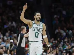 九游体育-武汉三镇球员吾米提江